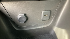 Vauxhall Crossland 1.2 Design 5dr Petrol Hatchback